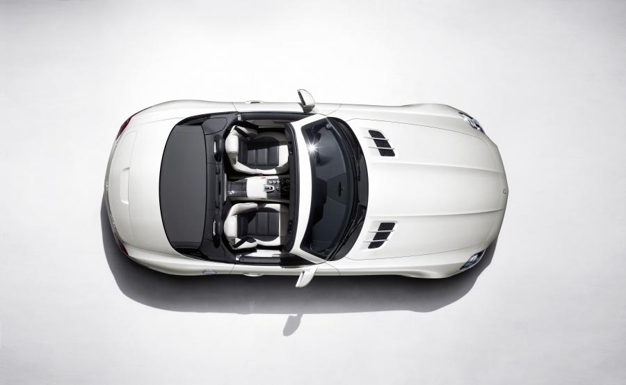  Mercedes-Benz SLS AMG Roadster 2011 года  (фото 145 из 183)